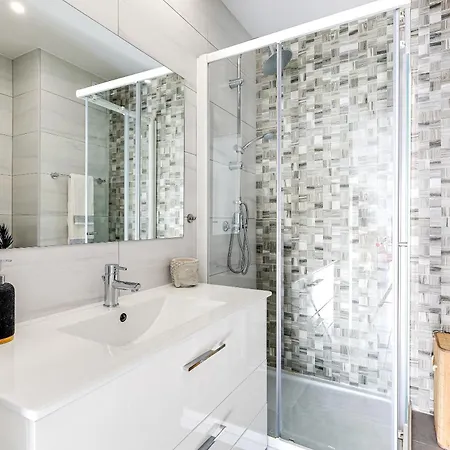 Casa Baleeira - Modern With Seaview Daire *