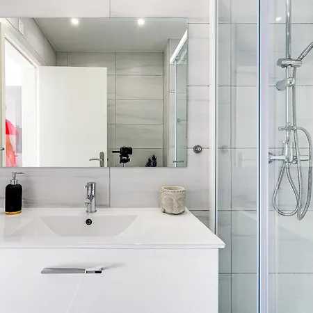 Casa Baleeira - Modern With Seaview